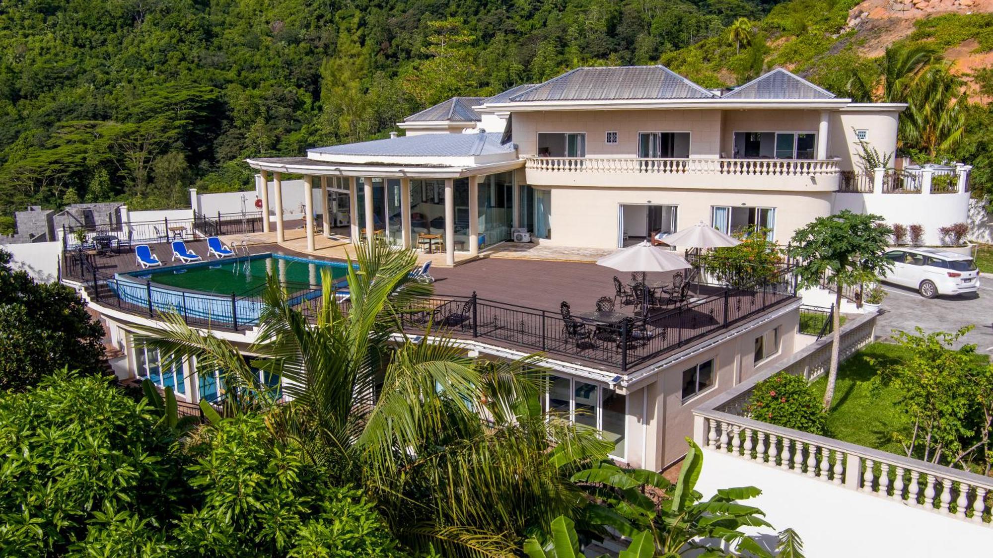 Amanda Villa - Best Value Mountain Top Inn Au Cap Kültér fotó