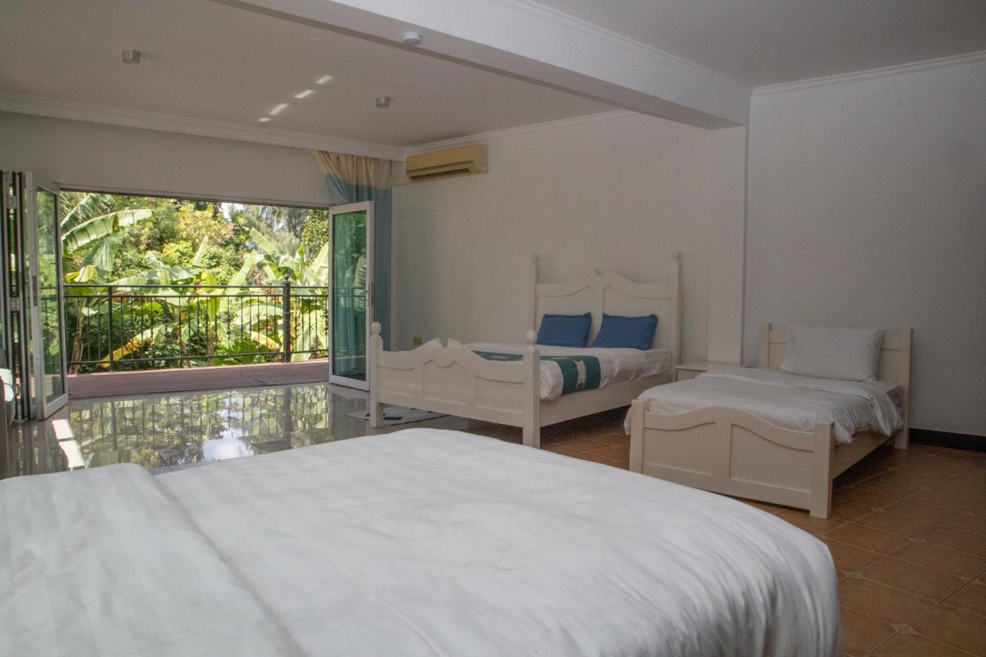 Amanda Villa - Best Value Mountain Top Inn Au Cap Kültér fotó