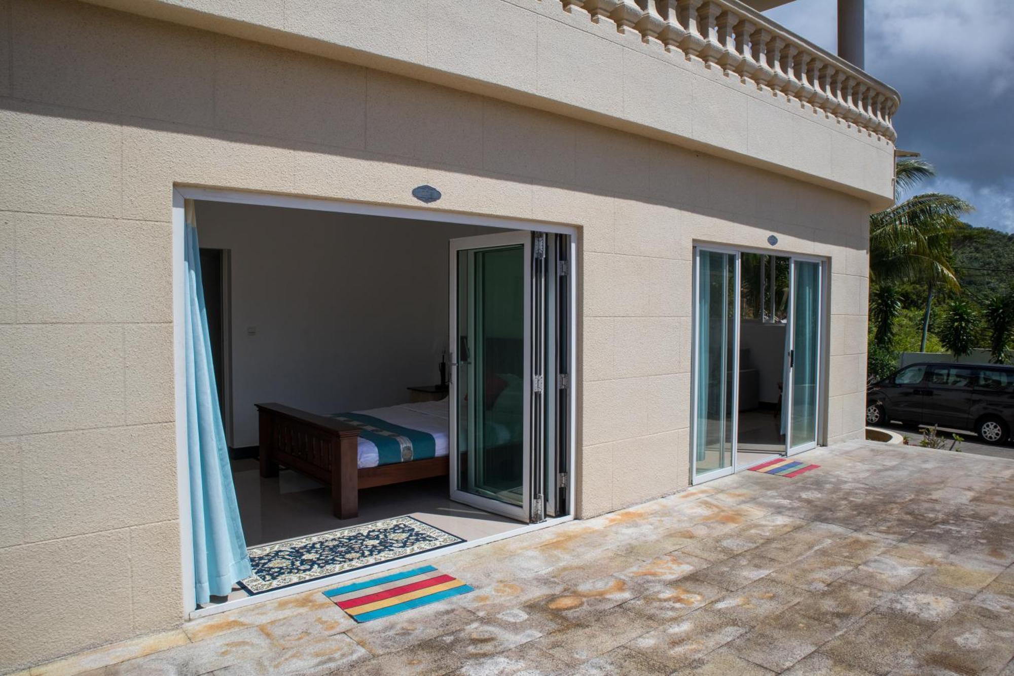 Amanda Villa - Best Value Mountain Top Inn Au Cap Kültér fotó