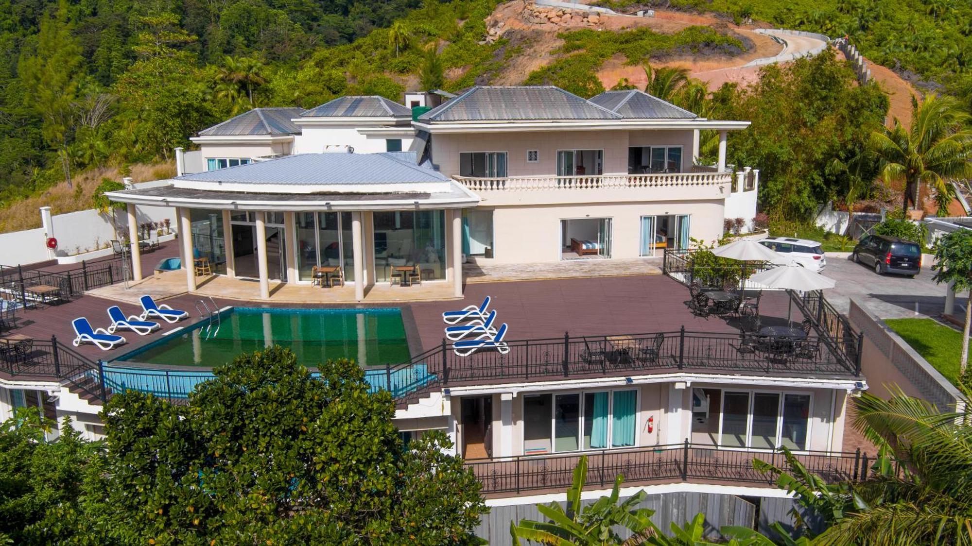 Amanda Villa - Best Value Mountain Top Inn Au Cap Kültér fotó