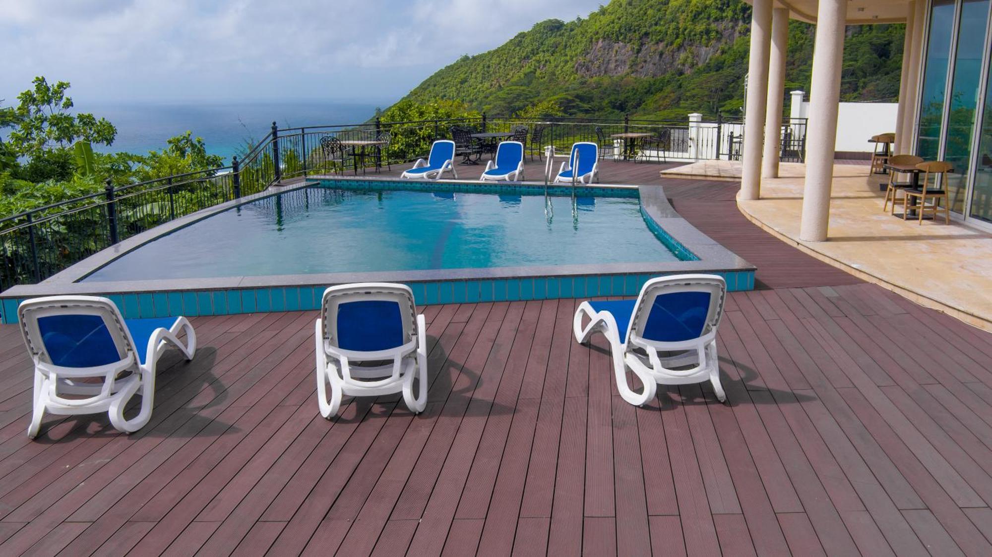 Amanda Villa - Best Value Mountain Top Inn Au Cap Kültér fotó
