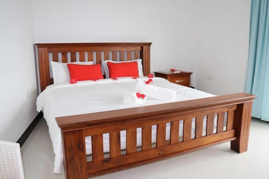 Amanda Villa - Best Value Mountain Top Inn Au Cap Kültér fotó